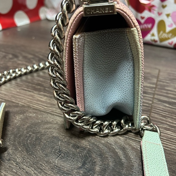 Selling this authentic Multicolor Chanel boy bag - Picture 5 of 6